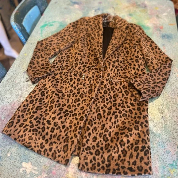 Leopard Coat - Picture 2 of 8